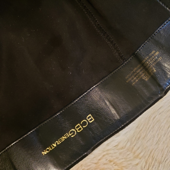 BCBG black suede heeled boots - Picture 5 of 5